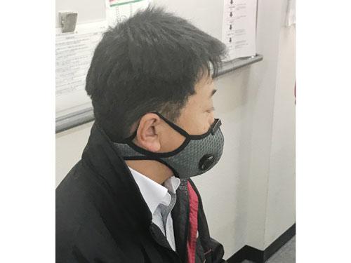 エイジー・ジャパンはクローザー専用のマスクを制作・配布